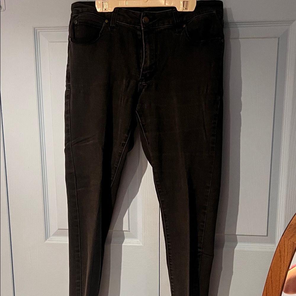 Tahari Dark Wash Denim Jeans